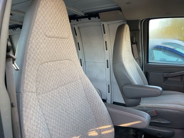 2022 Chevrolet Express Cargo 2500 WT