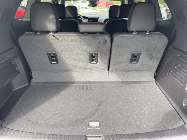 2027 GMC Acadia Denali - Photo 10