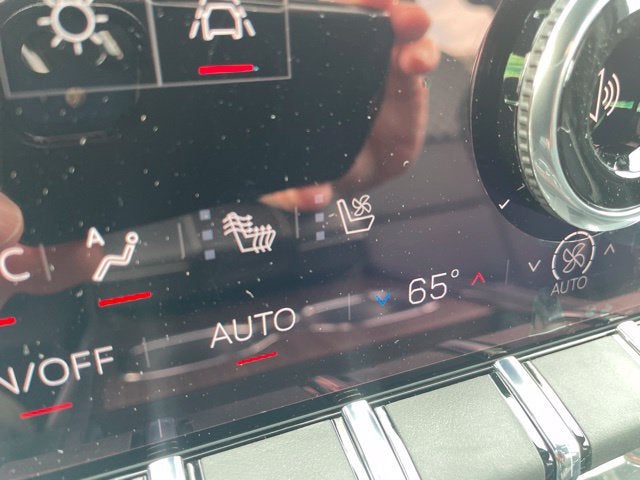 2027 GMC Acadia Denali - Photo 28