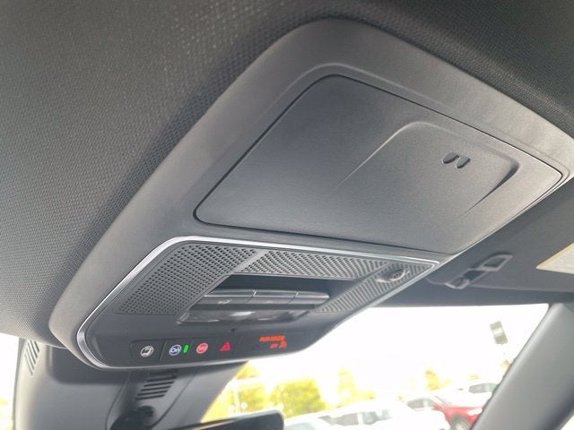 2027 GMC Acadia Denali - Photo 31