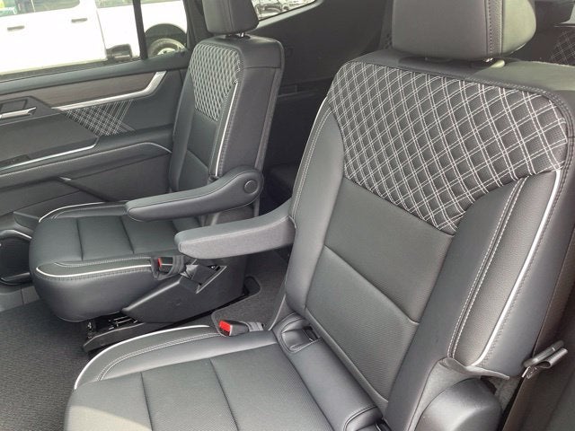 2027 GMC Acadia Denali - Photo 35