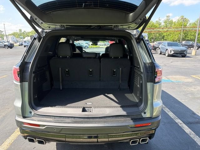 2026 GMC Acadia AT4 - Photo 13