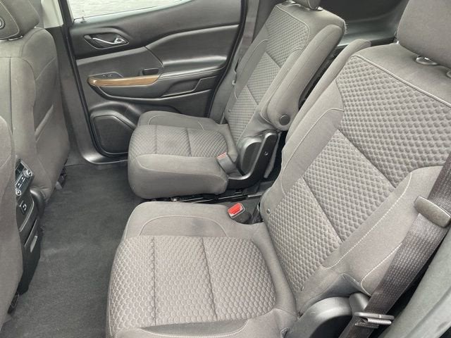 2017 GMC Acadia SLE