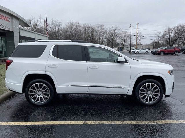 2023 GMC Acadia Denali
