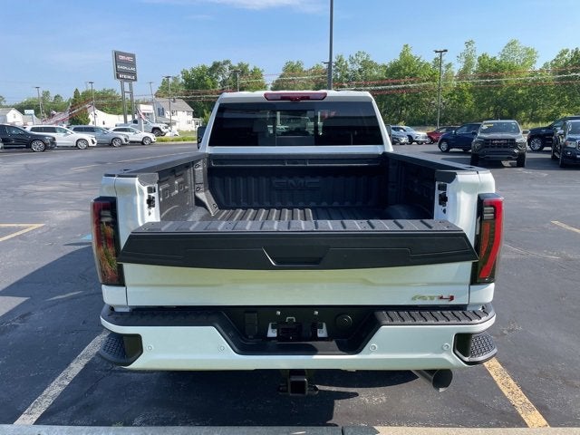 2025 GMC Sierra 2500 HD AT4