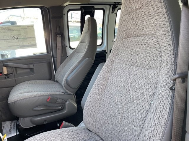 2025 GMC Savana Cargo 2500 Work Van