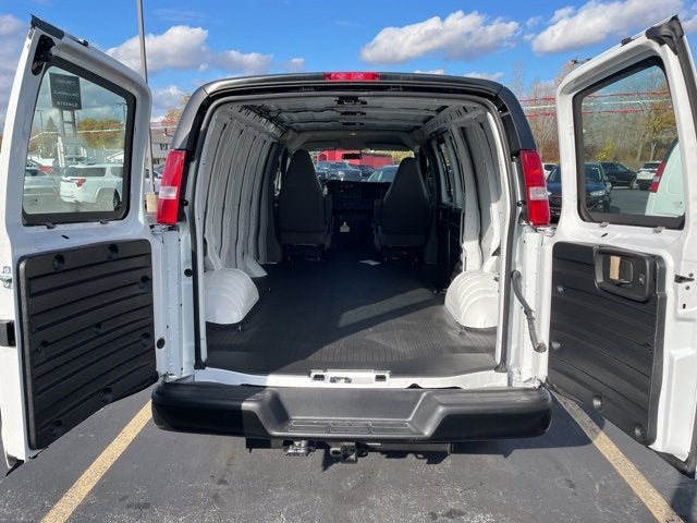 2025 GMC Savana Cargo 2500 Work Van