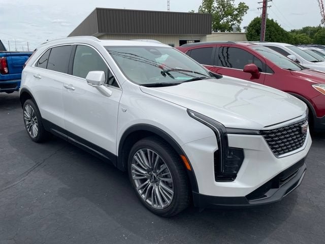 2024 Cadillac XT4 Premium Luxury