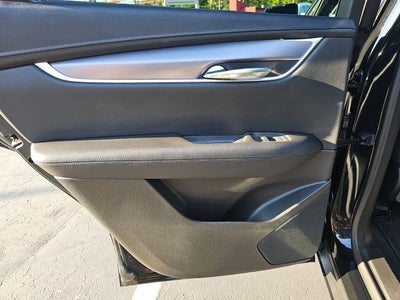 2022 Cadillac XT5 Luxury