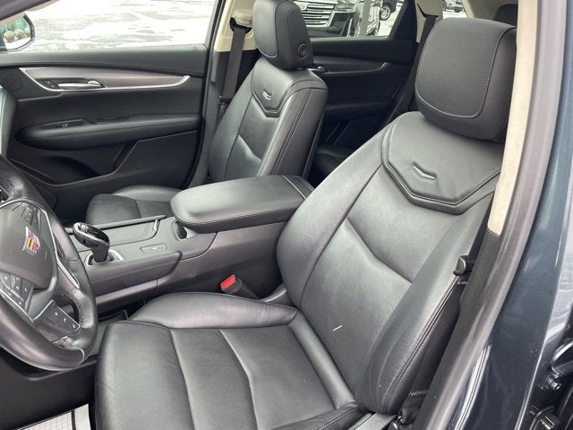 2019 Cadillac XT5 Luxury FWD