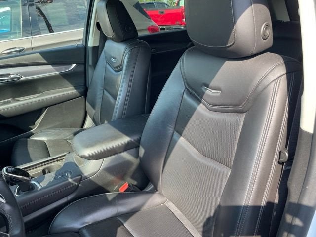 2017 Cadillac XT5 Premium Luxury FWD