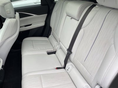 2024 Cadillac LYRIQ Luxury 1