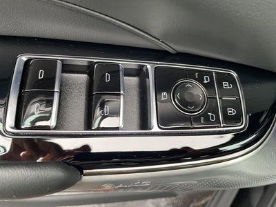 2024 Cadillac LYRIQ Luxury 3