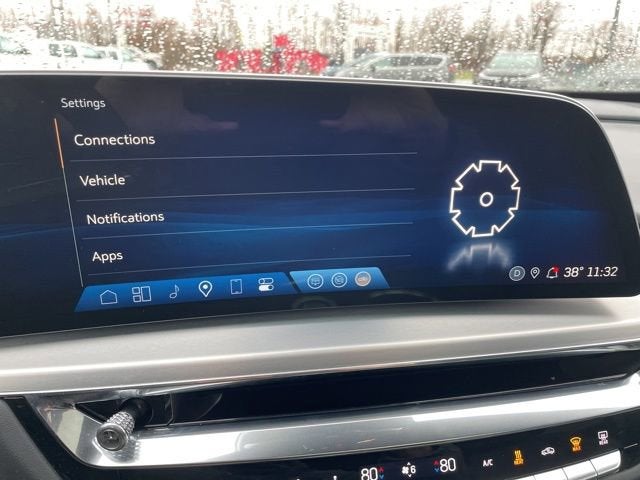 2024 Cadillac LYRIQ Luxury 3