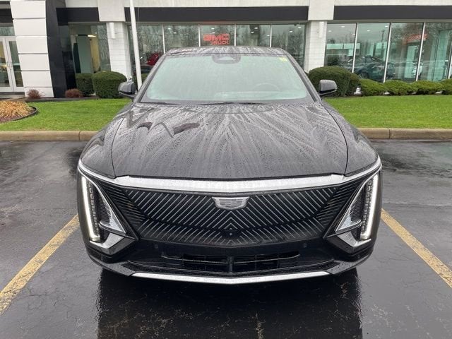2024 Cadillac LYRIQ Luxury 3