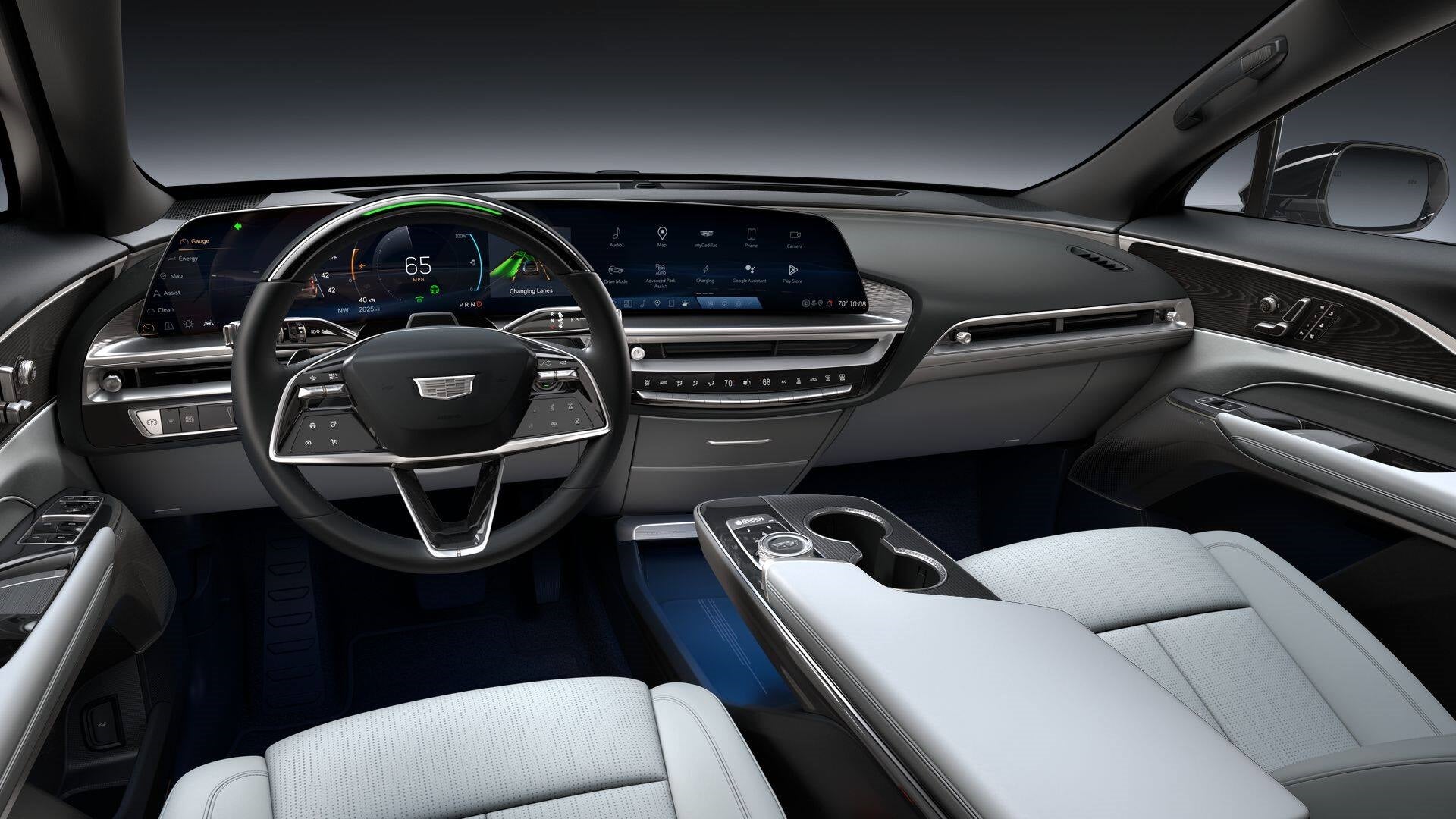 2025 Cadillac LYRIQ Luxury 3