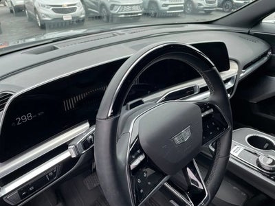 2025 Cadillac LYRIQ Luxury 3