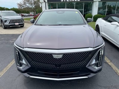 2025 Cadillac LYRIQ Luxury 3