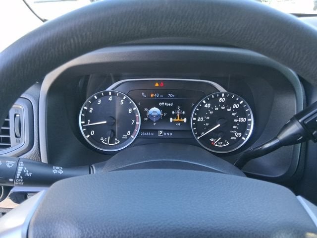 2022 Nissan Titan SV