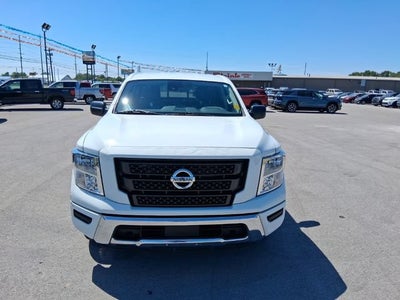 2022 Nissan Titan SV