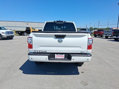 2022 Nissan Titan SV