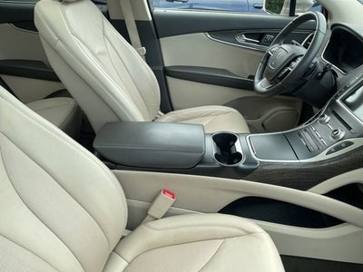 2019 Lincoln Nautilus Select