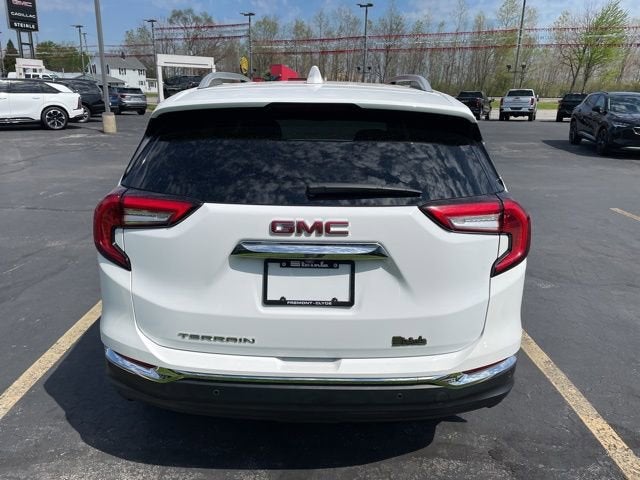 2022 GMC Terrain SLT