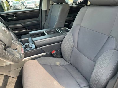 2022 Toyota Tundra 4WD SR5