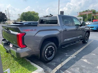 2022 Toyota Tundra 4WD SR5